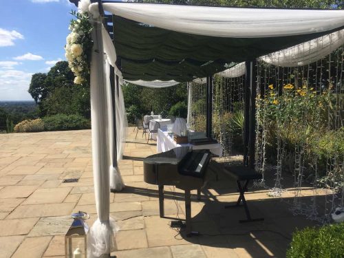 portable-baby-grand-piano-outdoor-wedding-drinks-reception-pembroke-lodge-2