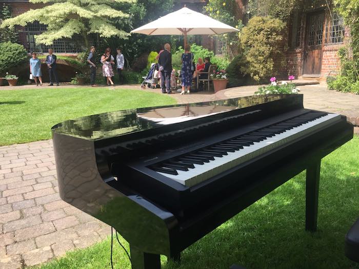 wedding-pianist-ramster-hall-emily-and-toby